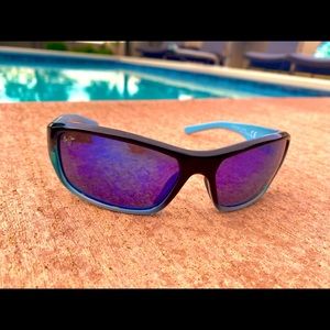 Maui Jim Barrier Reef sunglasses. Good condition overall.
